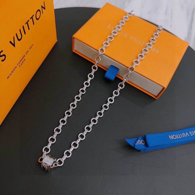 LV Necklace 01yxx308 (2)_3593334